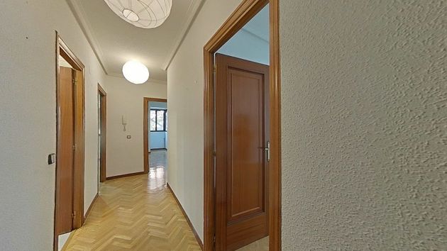 Foto 2 de Alquiler de piso en Prosperidad de 2 habitaciones con aire acondicionado y calefacción