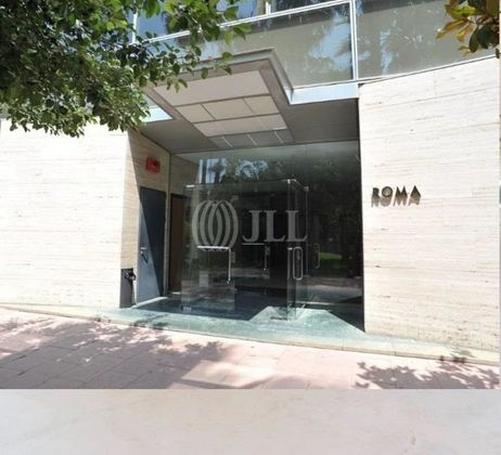 Foto 2 de Alquiler de oficina en Almeda - El Corte Inglés con aire acondicionado y ascensor