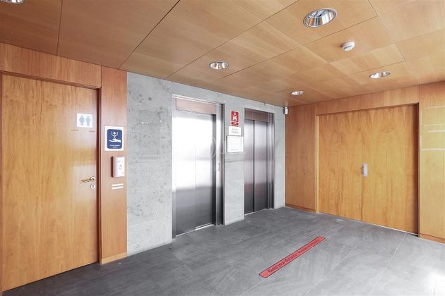 Foto 2 de Alquiler de oficina en Onze de setembre - Sant Jordi de 236 m²
