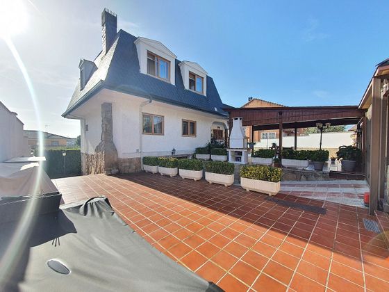 Foto 2 de Xalet en venda a Las Conejeras - Esparragal de 5 habitacions amb terrassa i piscina