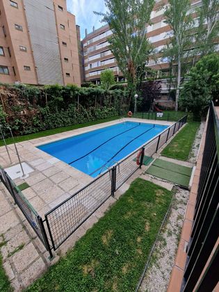 Foto 1 de Estudi en lloguer a calle San Martín de Porres amb piscina i garatge