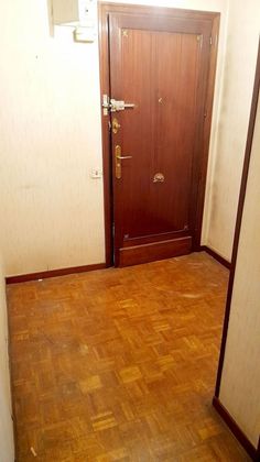 Foto 2 de Piso en venta en Pacífico de 4 habitaciones con calefacción y ascensor