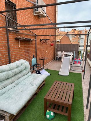 Foto 1 de Casa en venda a El Mirador - Grillero de 5 habitacions amb terrassa i garatge