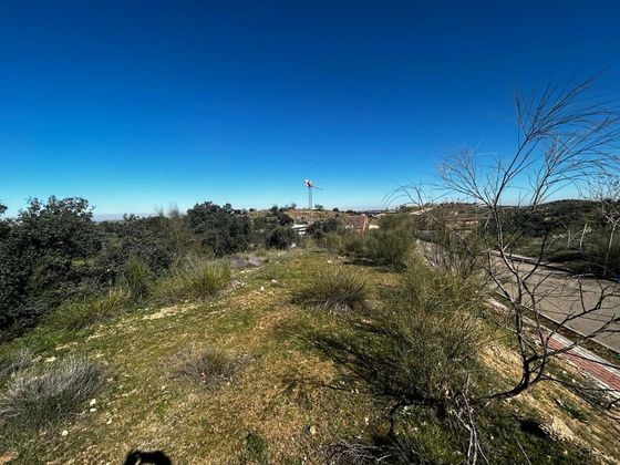 Foto 2 de Venta de terreno en Los Cigarrales-La Bastida de 3639 m²