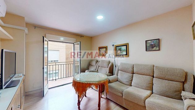 Foto 2 de Pis en venda a calle Perales de 3 habitacions amb terrassa i balcó