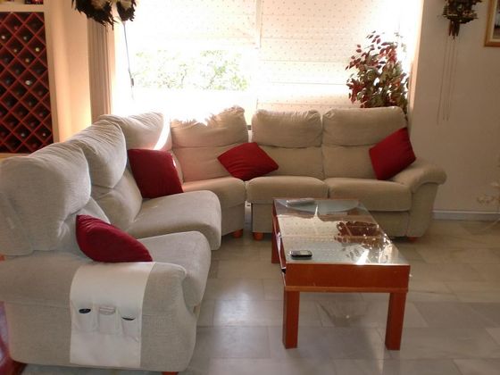 Foto 2 de Dúplex en venta en Centro - Torrejón de Ardoz de 4 habitaciones con terraza y jardín