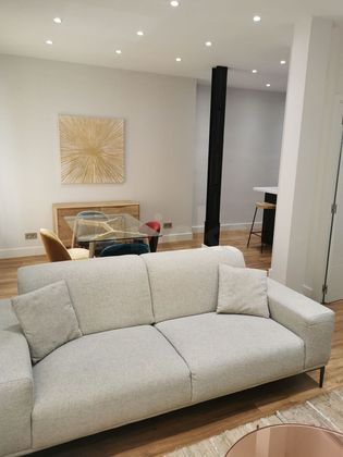 Foto 1 de Alquiler de piso en Lista de 3 habitaciones con muebles y aire acondicionado