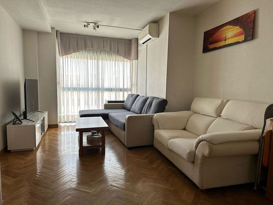 Foto 1 de Piso en venta en Tres Olivos - Valverde de 3 habitaciones con terraza y garaje