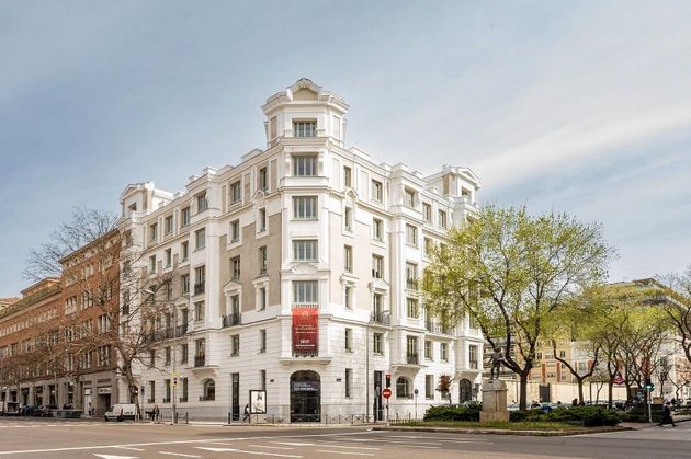 Foto 1 de Edifici en lloguer a calle De Velázquez de 4994 m²