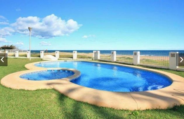 Foto 1 de Àtic en venda a Les Marines/Las Marinas de 2 habitacions amb terrassa i piscina