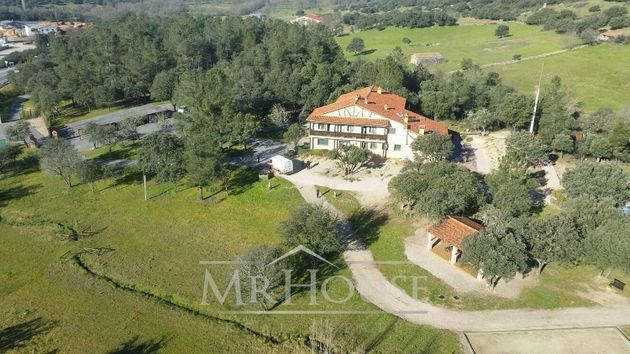 Foto 1 de Casa rural en venda a Iglesuela (La) de 17 habitacions amb terrassa i piscina