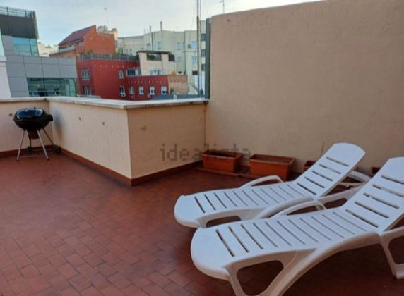 Foto 1 de Ático en alquiler en El Viso de 1 habitación con terraza y muebles
