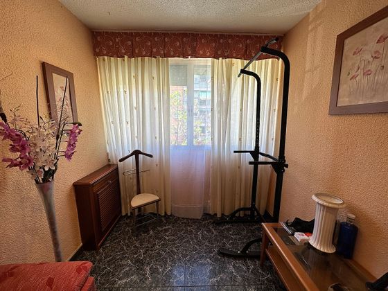 Foto 2 de Piso en venta en calle Albacete de 3 habitaciones con calefacción