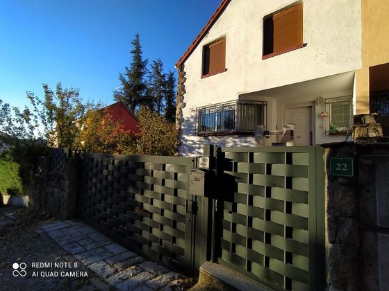 Foto 1 de Casa en venda a Cercedilla de 4 habitacions amb terrassa i garatge