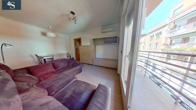 Foto 1 de Pis en lloguer a Guindalera de 3 habitacions amb terrassa i mobles