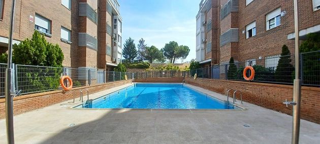 Foto 2 de Pis en venda a Rejas de 3 habitacions amb terrassa i piscina