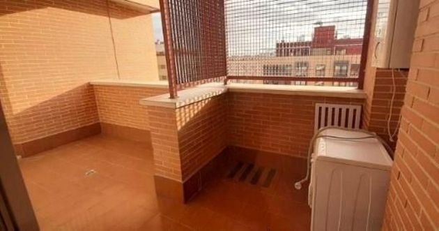 Foto 1 de Piso en venta en Ensanche de Vallecas - Valdecarros de 3 habitaciones con terraza y balcón