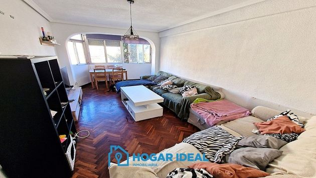 Foto 1 de Venta de piso en Centro de Leganés de 4 habitaciones con terraza y calefacción