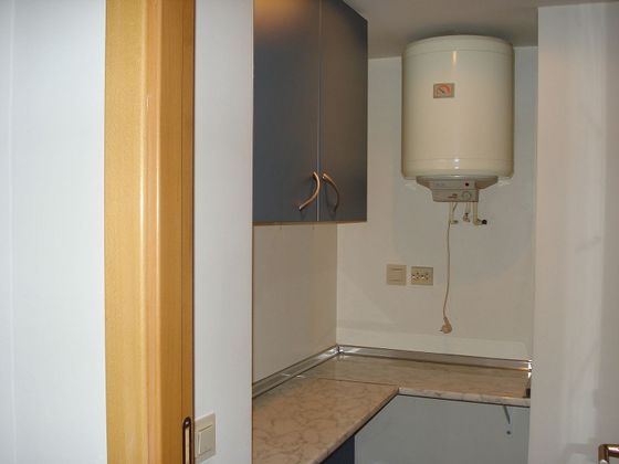 Foto 2 de Oficina en alquiler en Adelfas con aire acondicionado