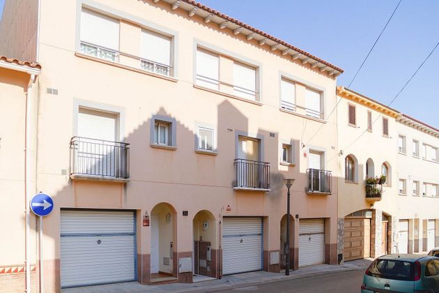 Foto 1 de Casa en venta en Centro - Roda de Barà de 3 habitaciones con terraza y garaje