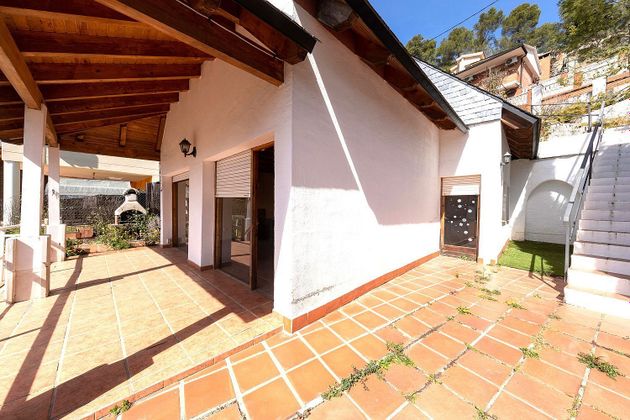 Foto 1 de Casa en venda a Corbera de Llobregat de 3 habitacions amb terrassa i jardí