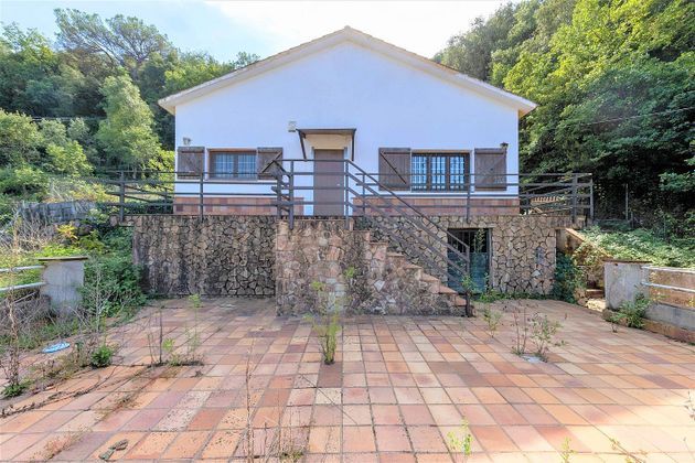 Foto 1 de Venta de casa en Vallgorguina de 3 habitaciones con terraza y garaje