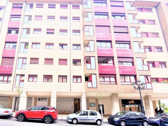 Foto 1 de Pis en venda a Ciudad Naranco de 3 habitacions amb garatge i ascensor