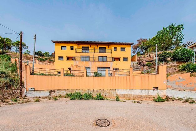 Foto 1 de Casa en venda a Avinyó de 3 habitacions amb terrassa i jardí
