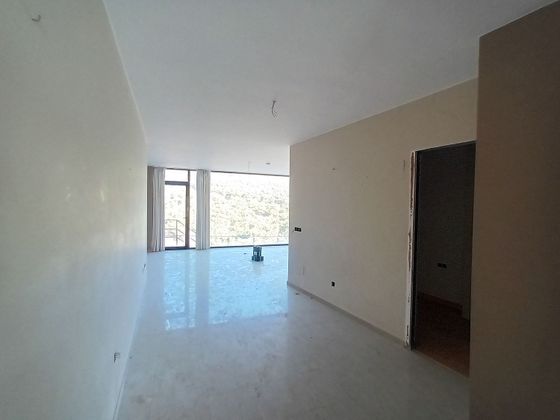 Foto 2 de Venta de piso en Camino Algarrobo - Las Arenas de 1 habitación con terraza y piscina