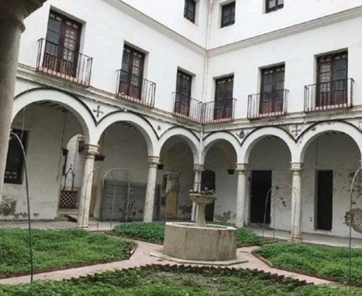 Foto 1 de Edifici en venda a Centro Histórico de 1480 m²