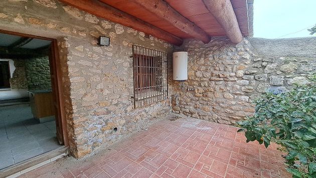 Foto 2 de Casa en venta en Castellet i la Gornal de 4 habitaciones con piscina y garaje