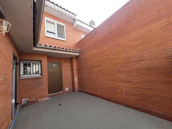 Foto 2 de Casa en venda a Viladecavalls de 3 habitacions amb terrassa i garatge