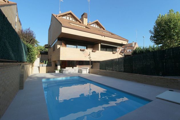 Foto 1 de Alquiler de casa en Centro - Villanueva del Pardillo de 3 habitaciones con terraza y piscina