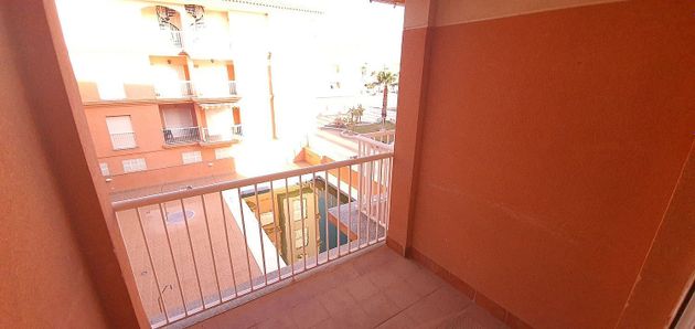 Foto 2 de Venta de piso en Calahonda de 2 habitaciones con terraza y piscina