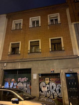Foto 1 de Edifici en venda a calle De Ramón Luján amb calefacció
