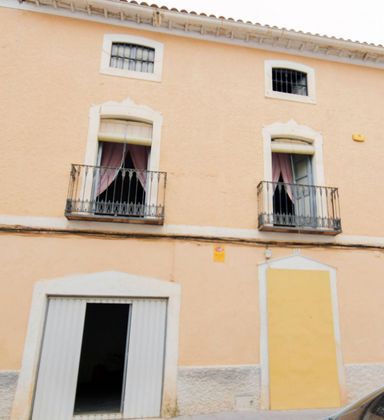 Foto 2 de Venta de chalet en Guadahortuna de 3 habitaciones con garaje y jardín