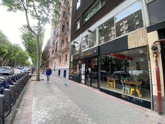 Foto 2 de Local en venda a calle Reina Cristina amb terrassa