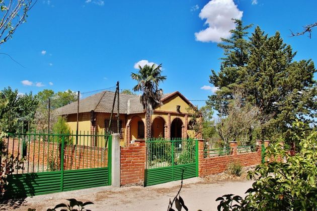 Foto 2 de Casa rural en venta en Villafranca de los Caballeros de 5 habitaciones con terraza y jardín