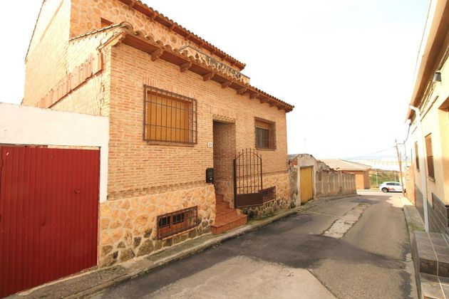 Foto 1 de Casa en venda a calle Matadero de 3 habitacions amb terrassa i garatge