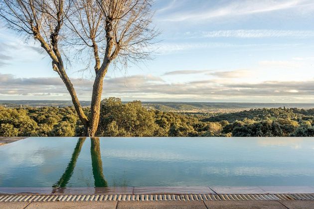 Foto 2 de Casa rural en venda a Chapinería de 5 habitacions amb terrassa i piscina