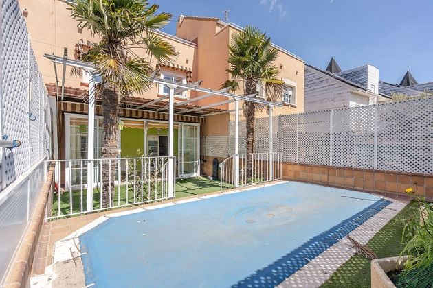 Foto 1 de Casa en venda a Laguna Park de 4 habitacions amb terrassa i piscina