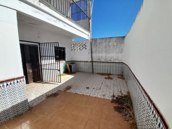 Foto 1 de Casa en venda a calle Nueva de 3 habitacions amb terrassa i garatge