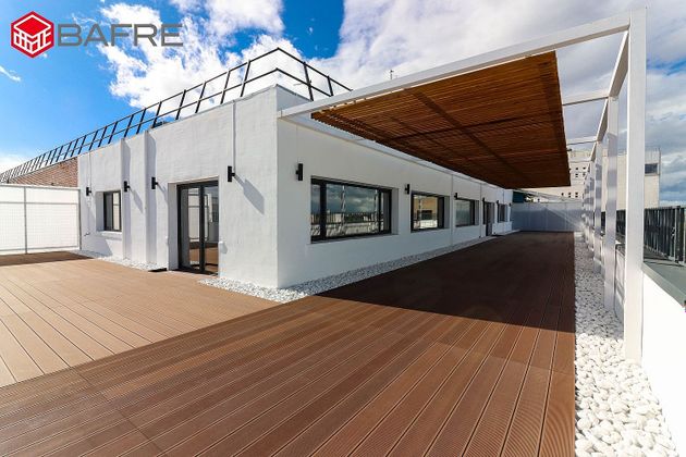 Foto 2 de Àtic en venda a Simancas de 3 habitacions amb terrassa i garatge