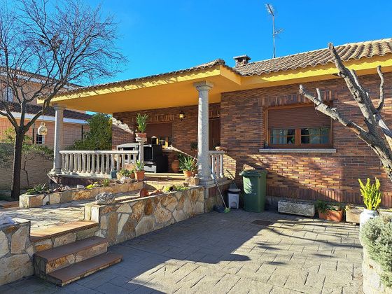 Foto 2 de Xalet en venda a Pueblo - Urb. Norte de 5 habitacions amb terrassa i piscina