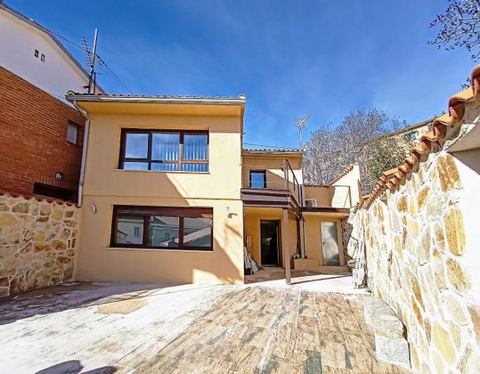 Foto 2 de Xalet en venda a Becerril de la Sierra de 3 habitacions amb terrassa i garatge