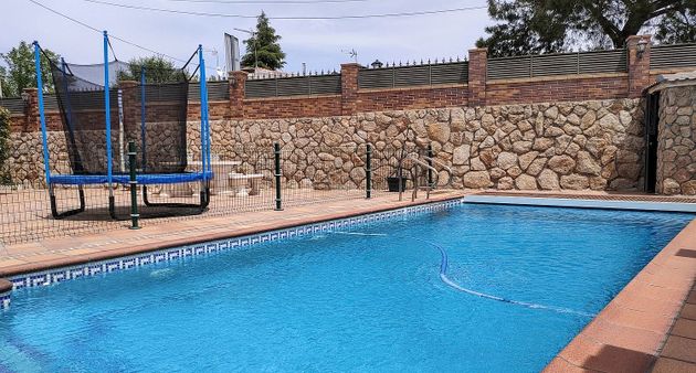 Foto 2 de Xalet en venda a Los Villares de 6 habitacions amb terrassa i piscina