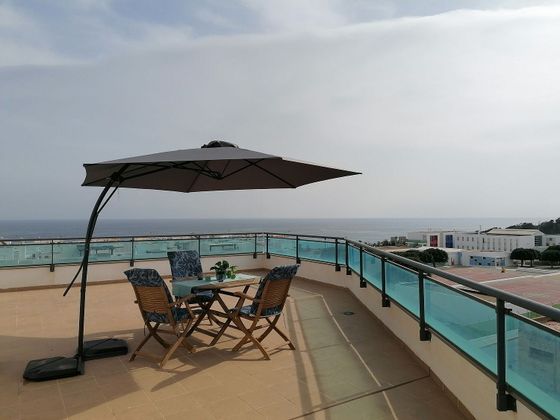 Foto 2 de Venta de piso en Las Escobetas de 3 habitaciones con terraza y piscina