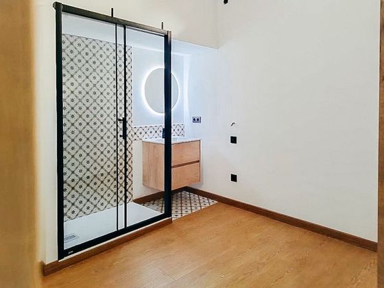 Foto 1 de Àtic en venda a calle Carmen de 5 habitacions amb aire acondicionat i calefacció