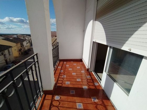 Foto 2 de Piso en venta en Begíjar de 3 habitaciones con terraza