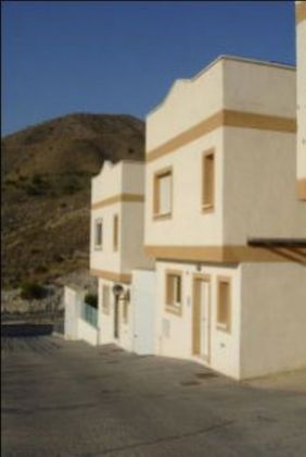 Foto 1 de Casa en venda a avenida Oviedo de 1 habitació amb terrassa